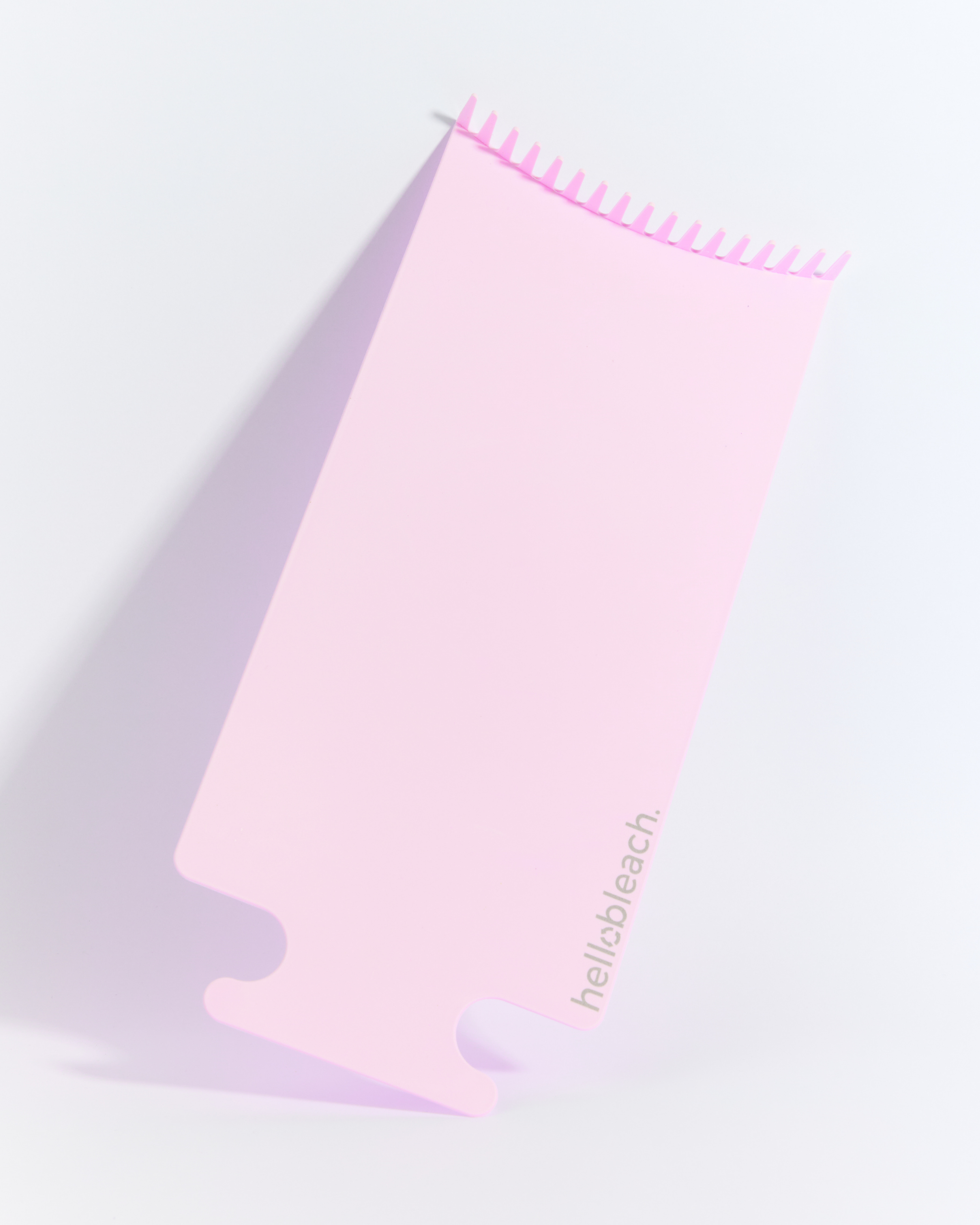 Planche de balayage Hello Bleach avec dents