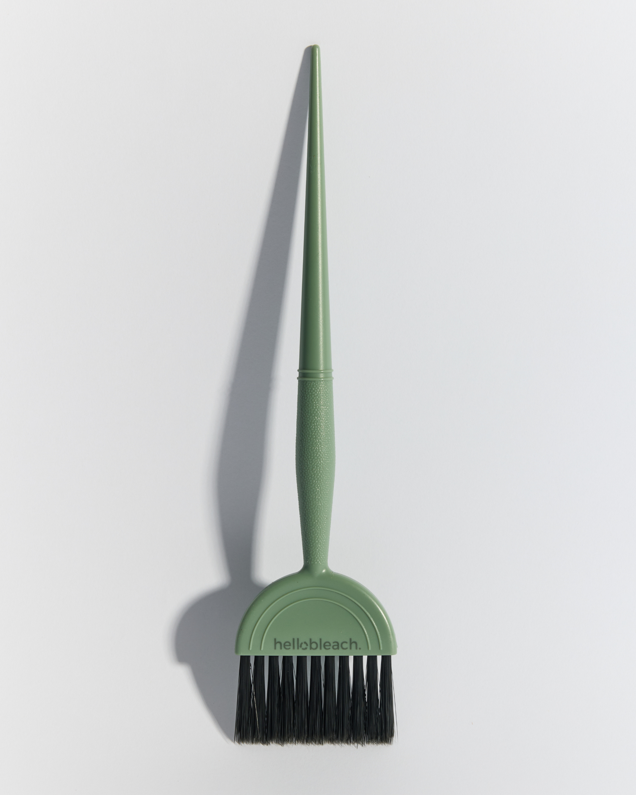 Pinceau à teinte moyenne Hello Bleach