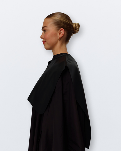 NOUVELLE Cape de coupe en cuir végétalien Pro - Noir par Hello Bleach