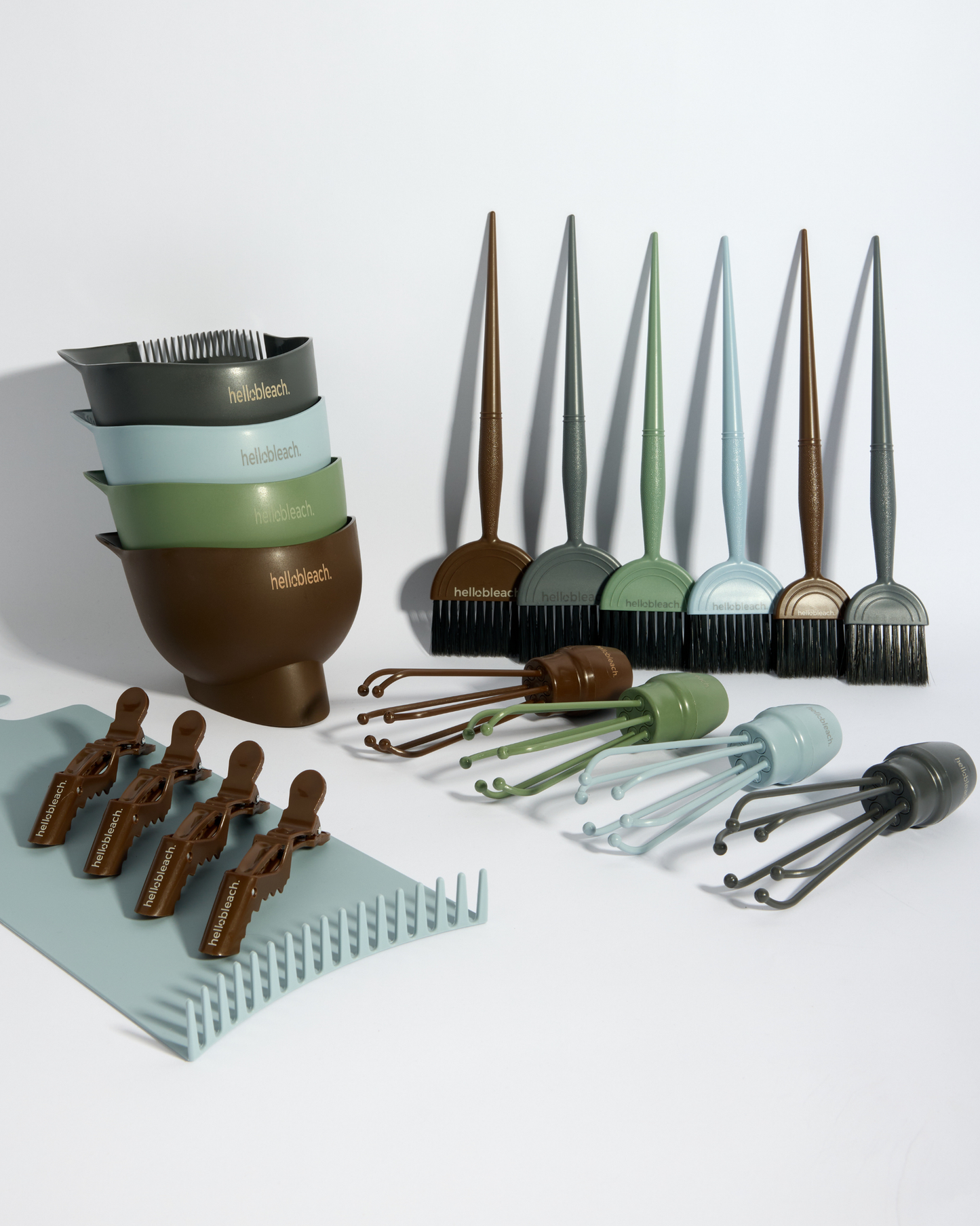 Earth Salon Fit Out Bundle - 19 Piece Set
